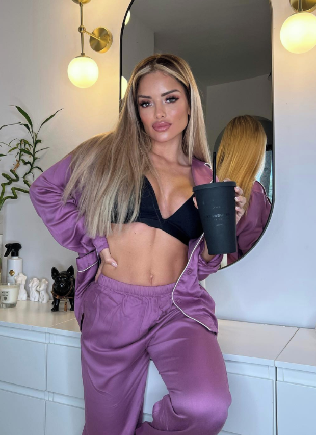 成為“悅己”先鋒？SHEIN投入“反維密”風潮