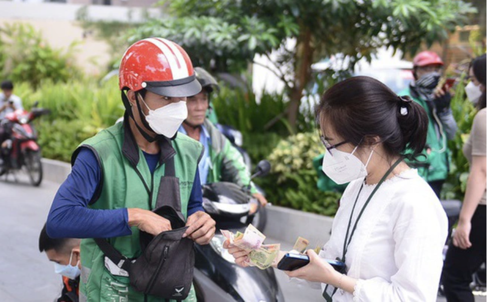 建群銷售、取消COD、加收稅金、多賬戶收款....為了逃避電商征稅，越南賣家在危險邊緣“瘋狂”試探