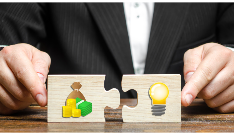 跨境電商供應鏈長且復雜，不同階段的獨立站商家該如何調整和優化。